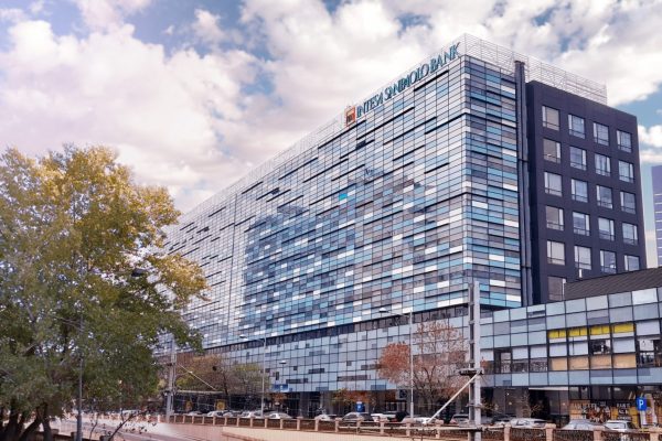 Intesa Sanpaolo Bank România și First Bank intră în etapa finală a procesului de fuziune