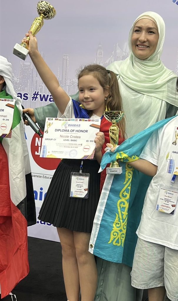 image1-605x1024 O elevă din Mangalia cucerește Dubaiul: Cristea Nicole, în vârstă de 9 ani, obține titlul „Champion” la Olimpiada Internațională de Aritmetică Mentală